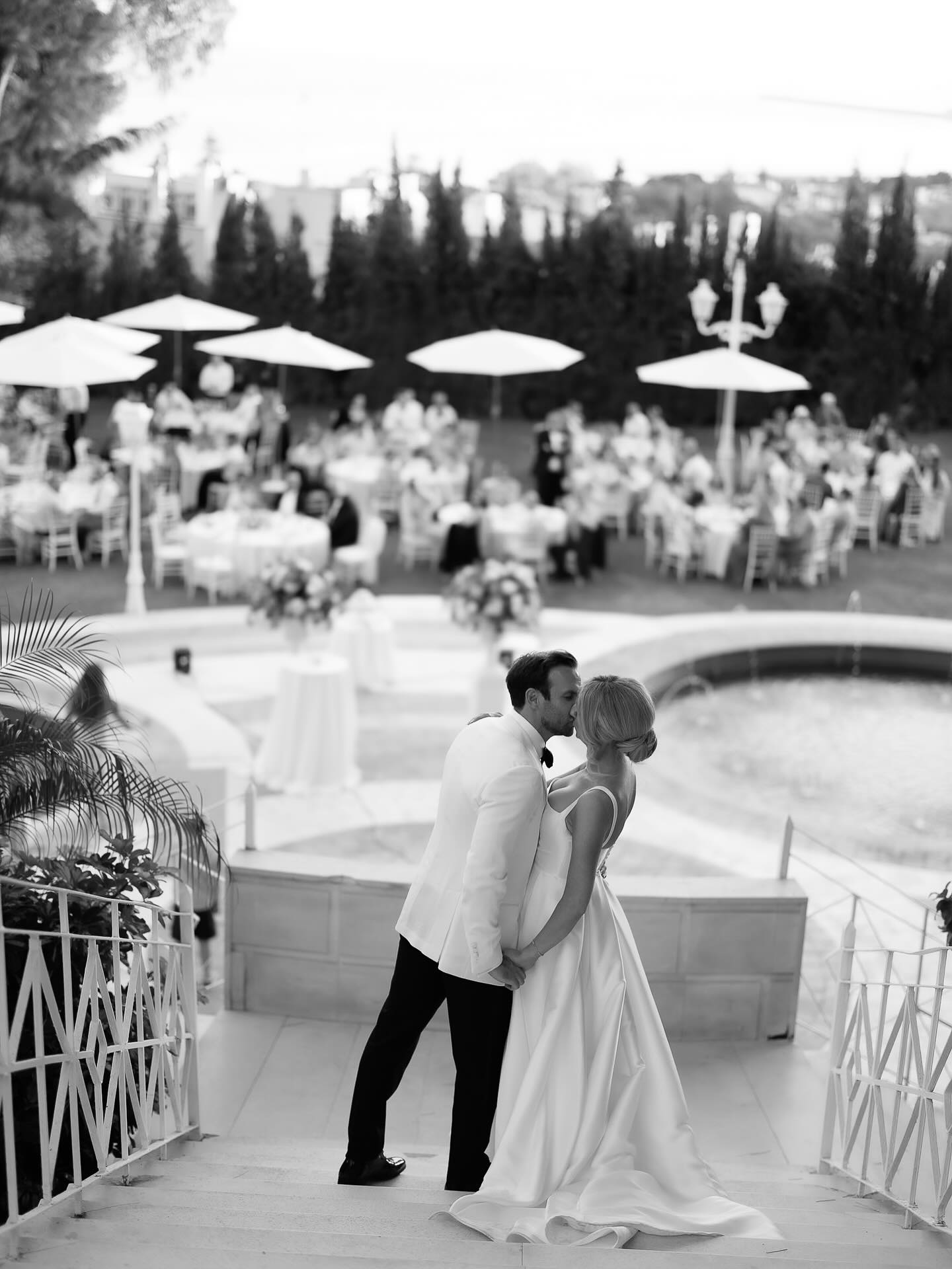 instalación floral de la boda de Aisling y Podge