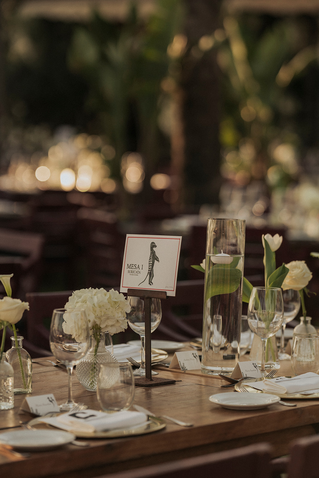 detalle floral de la boda de Isa & Rafi en Trocadero Arena Marbella