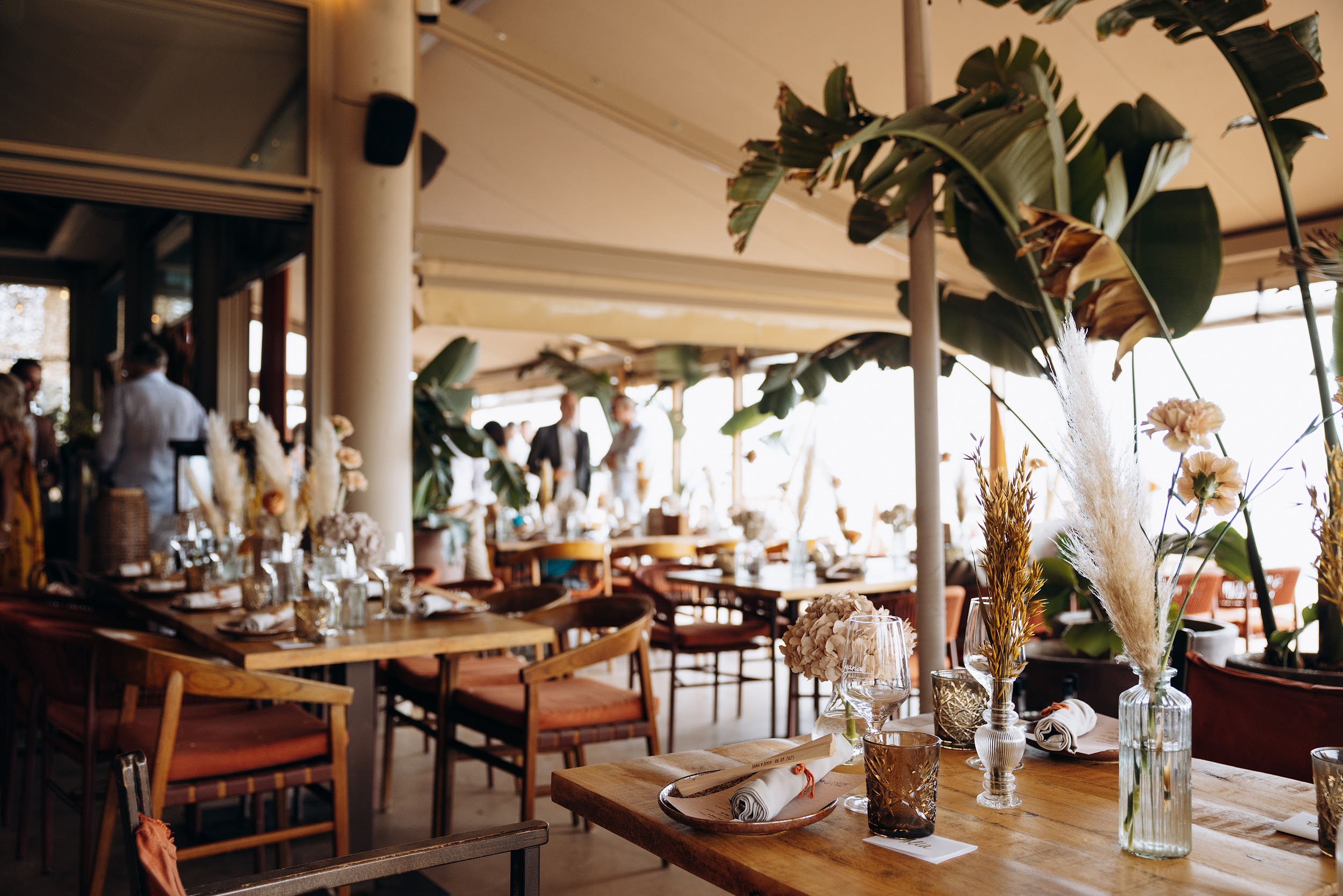 ramo de novia de la boda de Jens & Jessy en Oyana Beach Club Marbella Restaurant